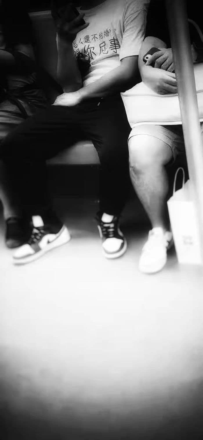 Mobile — 202109141201_bw